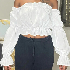 Scrunched long sleeve crop top